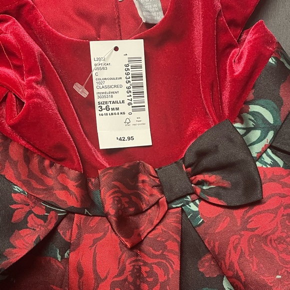 NWT Children’s Place 3-6month Dress - Picture 3 of 4